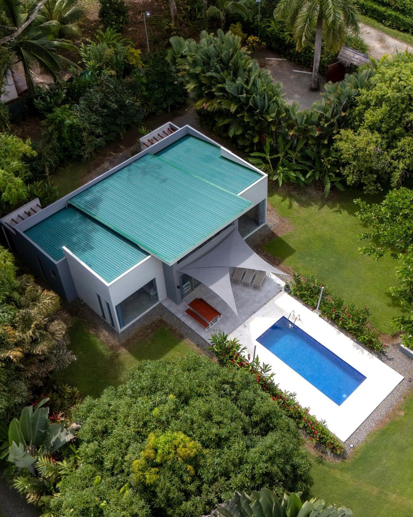 Lilan Nature, Modern House N°1, Private Swimming Pool. กาอุยตา ภายนอก รูปภาพ